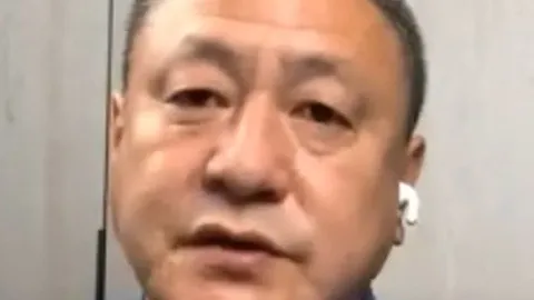 苏亚雷斯：梅西慷慨相赠球衣，我以惊喜回礼！